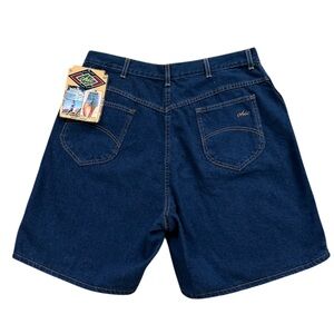 VINTAGE Chic‎ High Rise Jean Mom Shorts Size 20 NEW
